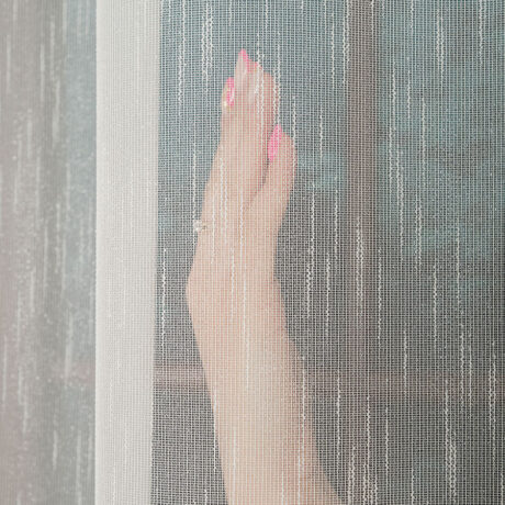 02 5